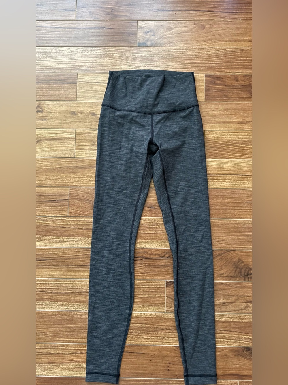 Lululemon High-Rise Heathered Grey Leggings – Size 4 – Brand New